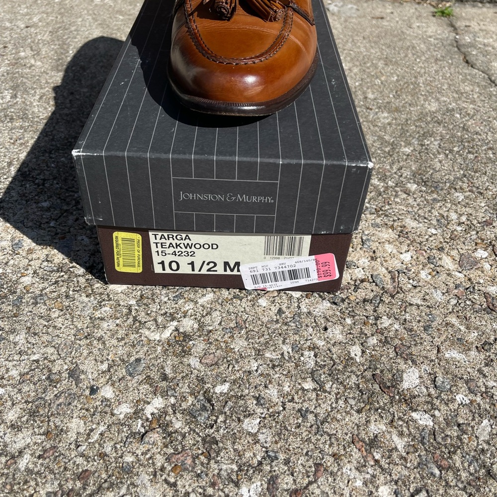 Johnston & Murphy Teakwood Leather Oxfords